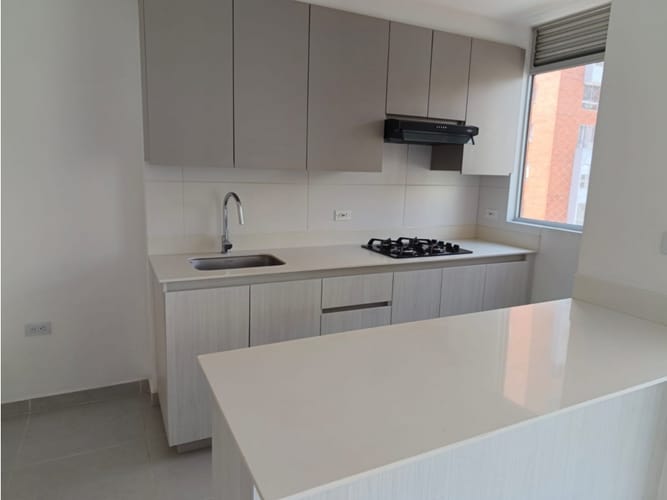 Apartamento de 3 alcobas en arriendo en Holanda, Sabaneta, 98 m² · foto 9 de 24