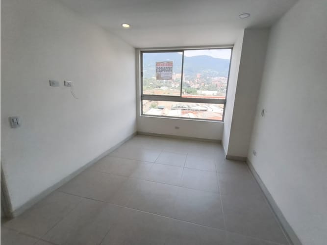 Apartamento de 3 alcobas en arriendo en Holanda, Sabaneta, 98 m² · foto 13 de 24