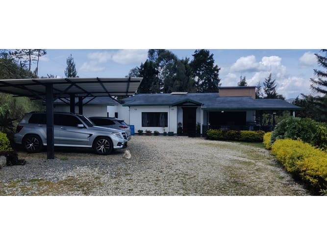 Finca en venta en Monta�Ita, Medellín, 420 m² · foto 9 de 24