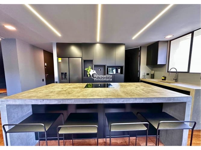 Apartamento de 2 alcobas en venta en Los Naranjos, Medellín, 140 m² · foto 4 de 17