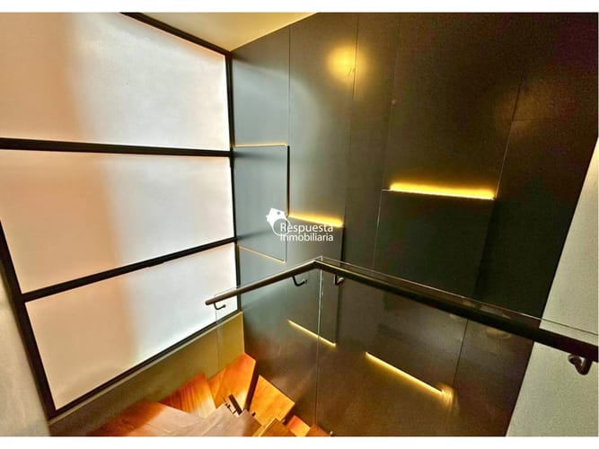 Apartamento de 2 alcobas en venta en Los Naranjos, Medellín, 140 m² · foto 6 de 17