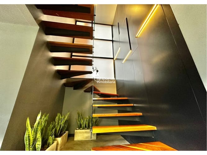Apartamento de 2 alcobas en venta en Los Naranjos, Medellín, 140 m² · foto 7 de 17