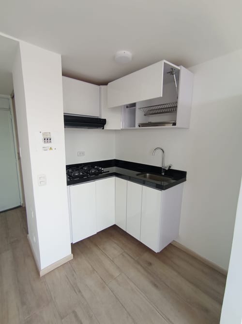 Apartamento de 1 alcoba en arriendo en Comuneros, Bogotá, 35 m² · foto 4 de 10