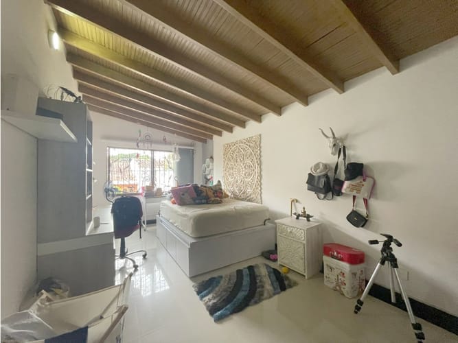 Casa de 5 alcobas en venta en Belen Malibu, Medellín, 260 m² · foto 4 de 20