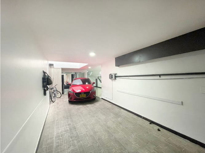 Casa de 5 alcobas en venta en Belen Malibu, Medellín, 260 m² · foto 7 de 20