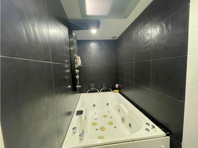Casa de 5 alcobas en venta en Belen Malibu, Medellín, 260 m² · foto 11 de 20