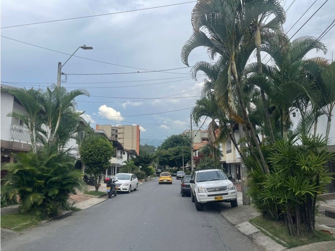 Casa de 5 alcobas en venta en Belen Malibu, Medellín, 260 m² · foto 19 de 20