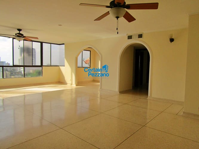 Apartamento de 3 alcobas en venta en El Prado, Barranquilla, 141 m² · foto 3 de 21