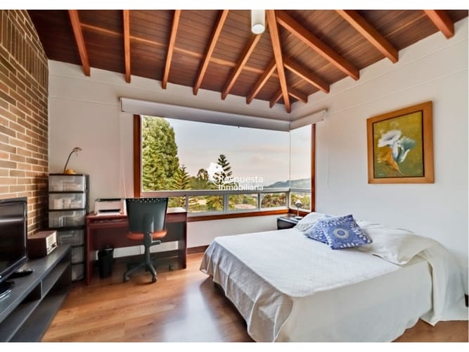 Casa de 5 alcobas en venta en Escobero, Envigado, 407 m² · foto 13 de 23