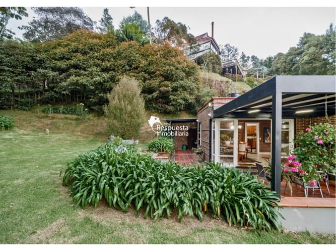 Casa de 5 alcobas en venta en Escobero, Envigado, 407 m² · foto 19 de 23
