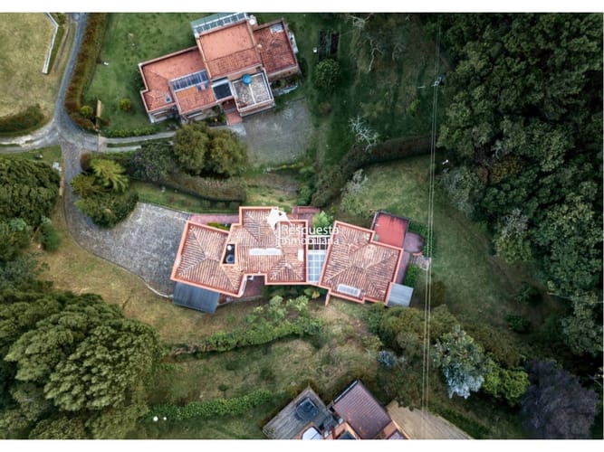 Casa de 5 alcobas en venta en Escobero, Envigado, 407 m² · foto 23 de 23