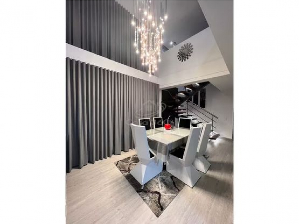 Apartamento en Venta en Loma del Esmeraldal, Envigado