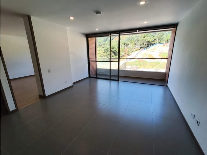 Apartaestudio en arriendo en Manila, Medellín, 74 m² · foto 2 de 20