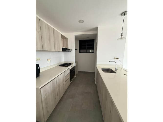 Apartaestudio en arriendo en Manila, Medellín, 74 m² · foto 7 de 20