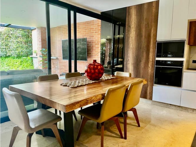 Casa de 3 alcobas en venta en Santa Catalina, Envigado, 202 m² · foto 3 de 24