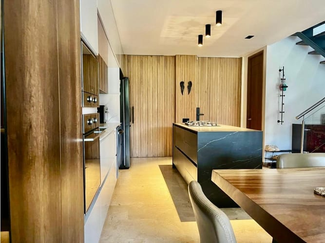 Casa de 3 alcobas en venta en Santa Catalina, Envigado, 202 m² · foto 7 de 24
