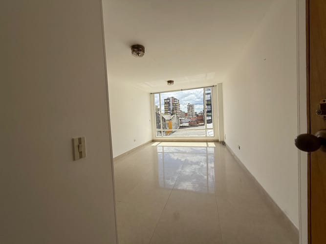 Apartamento de 2 alcobas en arriendo en Galerias, Bogotá, 48 m² · foto 2 de 15
