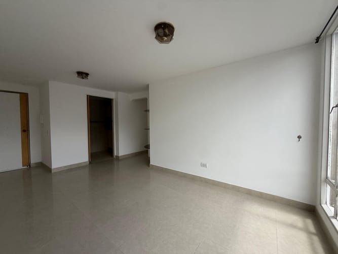 Apartamento de 2 alcobas en arriendo en Galerias, Bogotá, 48 m² · foto 3 de 15