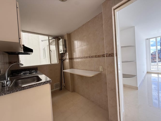 Apartamento de 2 alcobas en arriendo en Galerias, Bogotá, 48 m² · foto 7 de 15