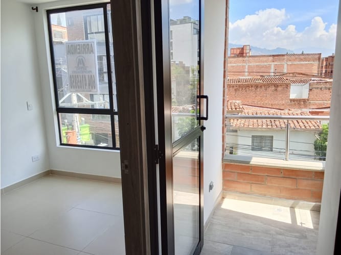 Apartamento de 2 alcobas en arriendo en Simon Bolivar, Medellín, 60 m² · foto 2 de 24