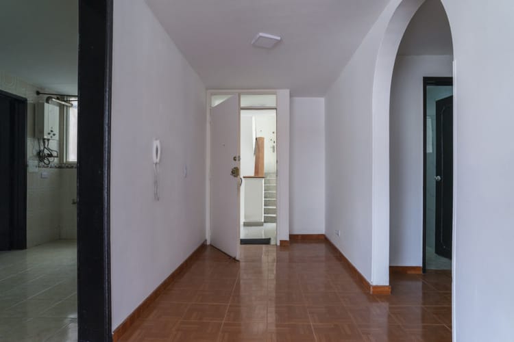 Apartamento de 3 alcobas en arriendo en Puente Largo, Bogotá, 113 m² · foto 3 de 13