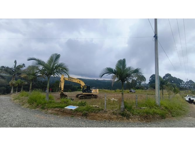 Lote en venta en Tribunas Corcega, Pereira, 16135 m² · foto 10 de 12