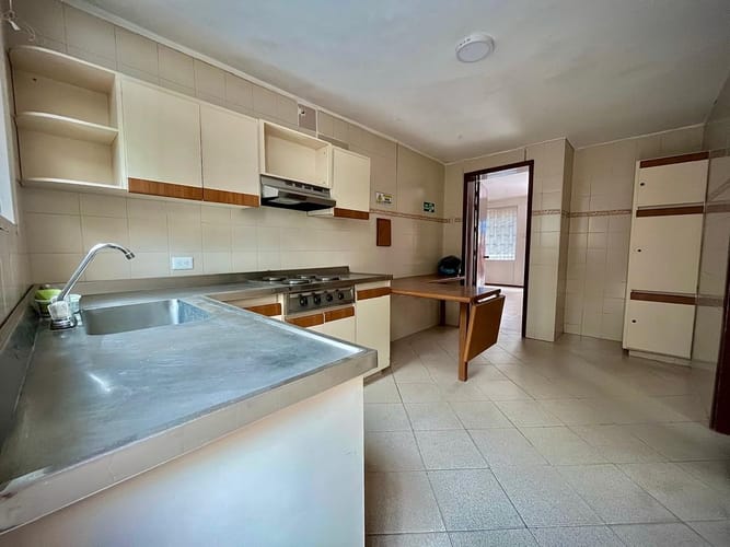 Casa de 7 alcobas en venta en Chapinero Alto, Bogotá, 300 m² · foto 19 de 24