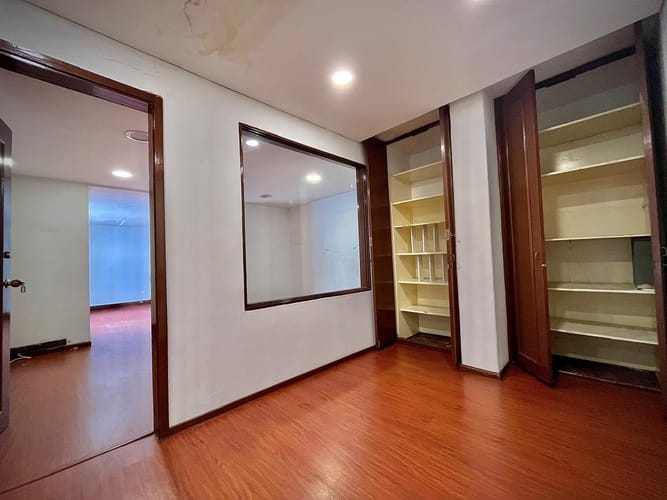 Casa de 7 alcobas en venta en Chapinero Alto, Bogotá, 300 m² · foto 13 de 24