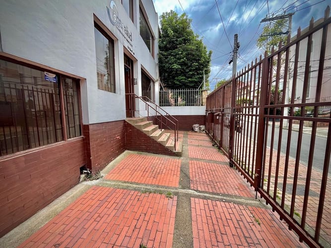 Casa de 7 alcobas en venta en Chapinero Alto, Bogotá, 300 m² · foto 4 de 24