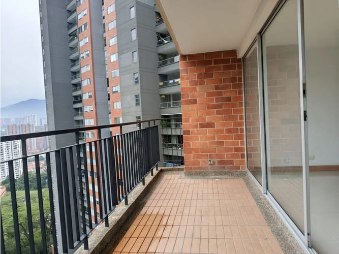 Apartamento de 3 alcobas en arriendo en Monteazul, Sabaneta, 86 m² · foto 8 de 24