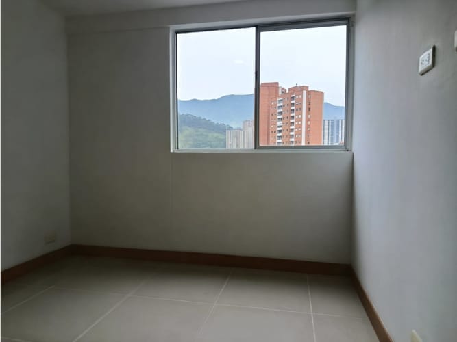 Apartamento de 3 alcobas en arriendo en Monteazul, Sabaneta, 86 m² · foto 15 de 24