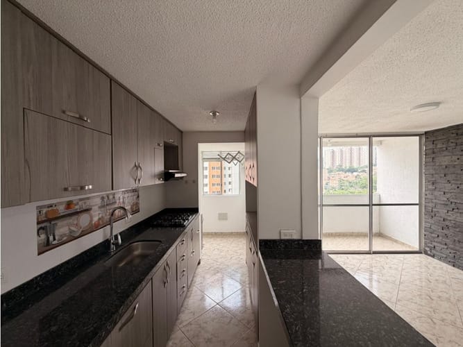 Apartamento de 3 alcobas en arriendo en Santa Ana, Bello, 90 m² · foto 2 de 20