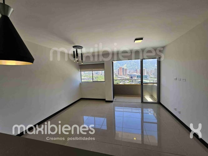 Apartamento de 3 alcobas en venta en Niquia, Bello, 86 m² · foto 2 de 13