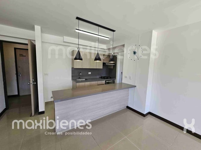 Apartamento de 3 alcobas en venta en Niquia, Bello, 86 m² · foto 3 de 13