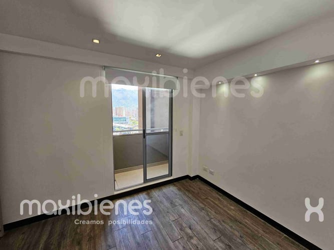 Apartamento de 3 alcobas en venta en Niquia, Bello, 86 m² · foto 4 de 13