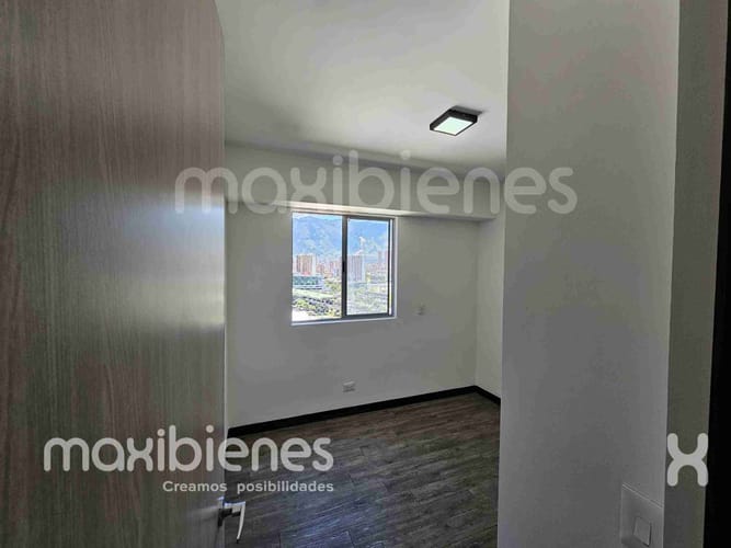 Apartamento de 3 alcobas en venta en Niquia, Bello, 86 m² · foto 6 de 13