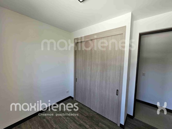 Apartamento de 3 alcobas en venta en Niquia, Bello, 86 m² · foto 7 de 13