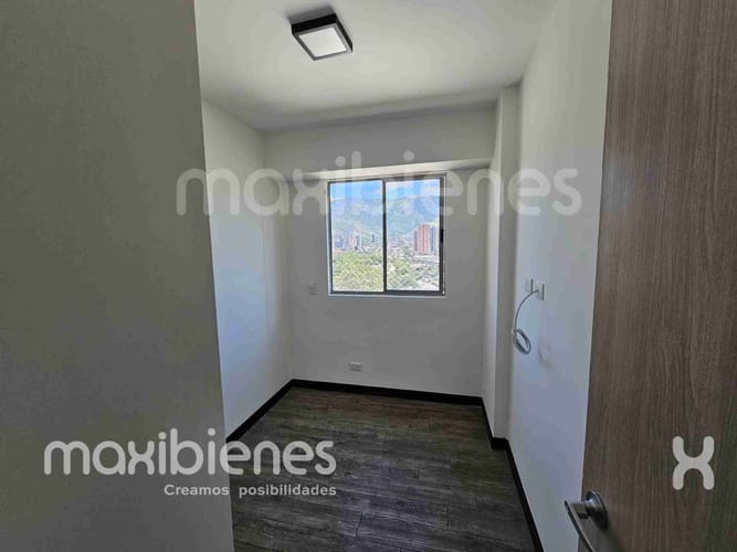 Apartamento de 3 alcobas en venta en Niquia, Bello, 86 m² · foto 11 de 13