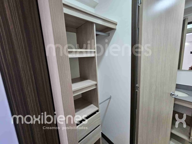 Apartamento de 3 alcobas en venta en Niquia, Bello, 86 m² · foto 12 de 13