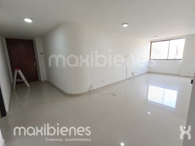 Apartamento de 4 alcobas en arriendo en Los Colores, Medellín, 115 m² · foto 4 de 24