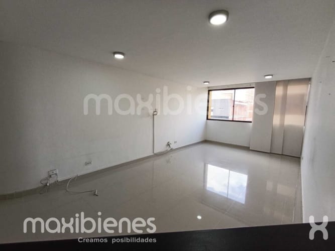 Apartamento de 4 alcobas en arriendo en Los Colores, Medellín, 115 m² · foto 13 de 24