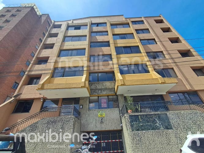 Apartamento de 4 alcobas en arriendo en Los Colores, Medellín, 115 m² · foto 21 de 24