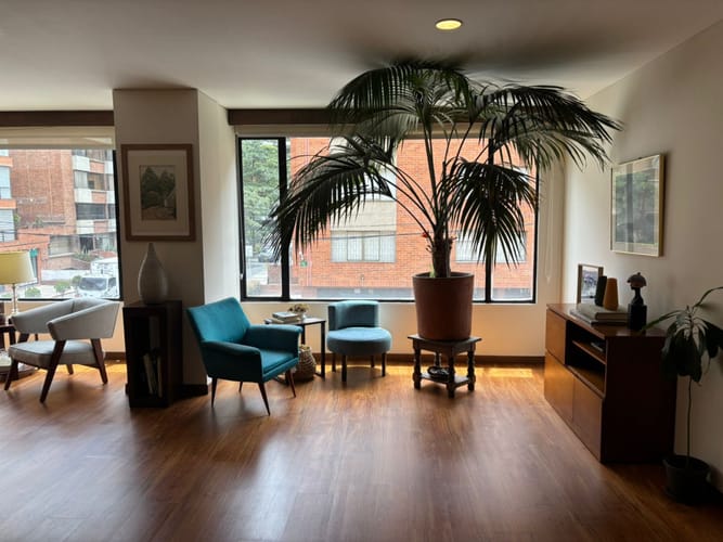 Apartamento de 3 alcobas en venta en Chico, Bogotá, 289 m² · foto 3 de 22