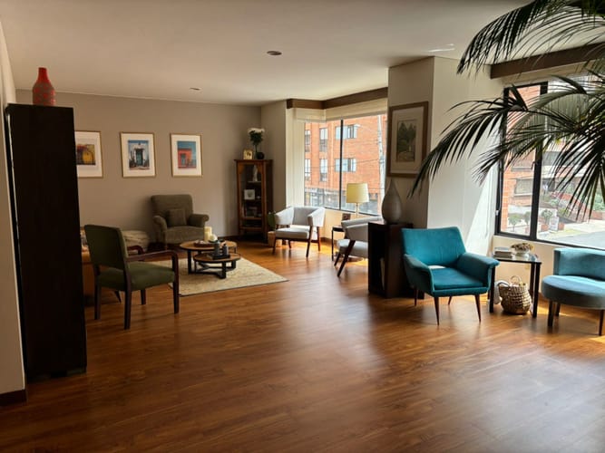 Apartamento de 3 alcobas en venta en Chico, Bogotá, 289 m² · foto 4 de 22