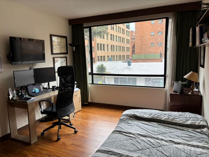Apartamento de 3 alcobas en venta en Chico, Bogotá, 289 m² · foto 10 de 22