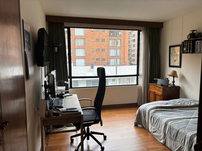 Apartamento de 3 alcobas en venta en Chico, Bogotá, 289 m² · foto 11 de 22