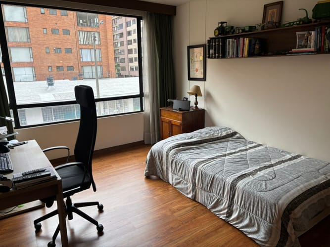 Apartamento de 3 alcobas en venta en Chico, Bogotá, 289 m² · foto 16 de 22