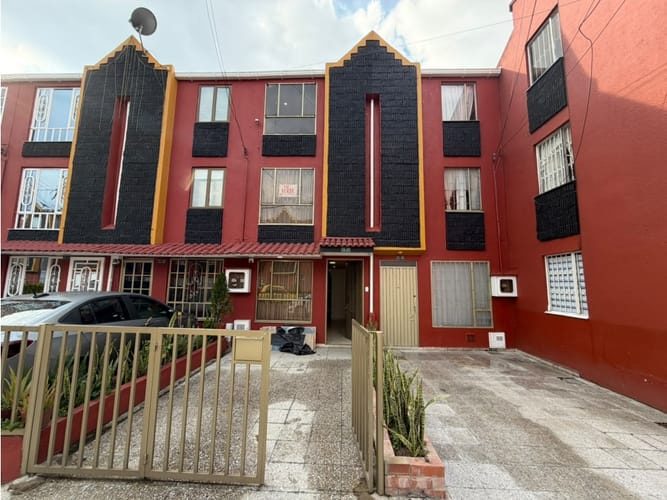 Casa de 4 alcobas en venta en Engativá, Bogotá, 85 m² · foto 15 de 15