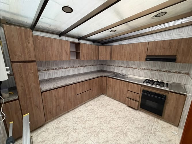 Casa de 4 alcobas en venta en Engativá, Bogotá, 85 m² · foto 2 de 15