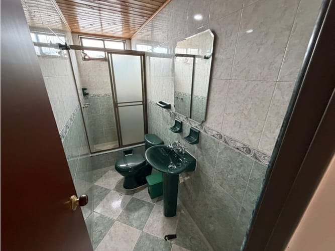 Casa de 4 alcobas en venta en Engativá, Bogotá, 85 m² · foto 10 de 15